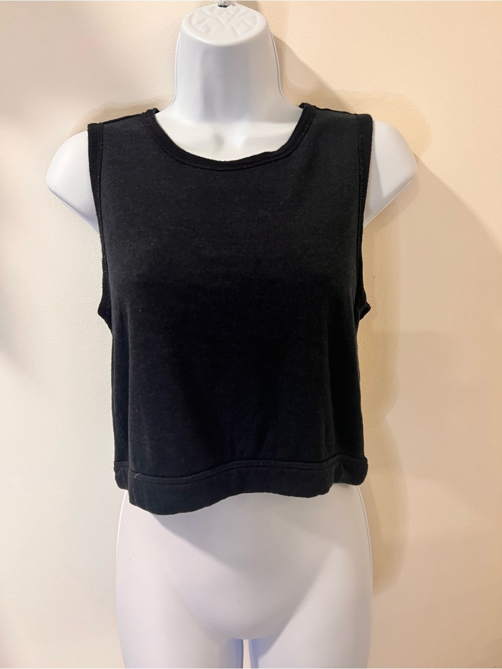 Marika Black Cropped Muscle Tank Top - Women's Size S (Small)